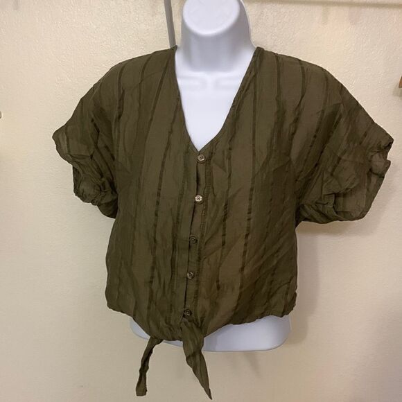 PRANA, medium, button down, crop, tie front, great condition - Picture 1 of 11